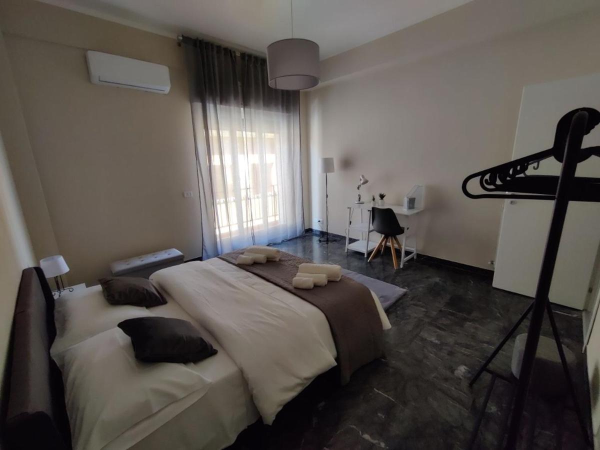 Elpida Apartment Reggio di Calabria Buitenkant foto